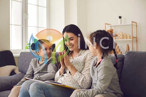 İkiz Çocuk Bakıcısı